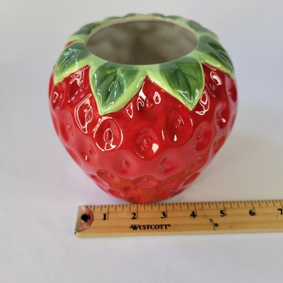 Realistic Ceramic Red Strawberry Shaped Planter Pot Vase Garden Home Decor 5"x6" - Picture 10 of 11